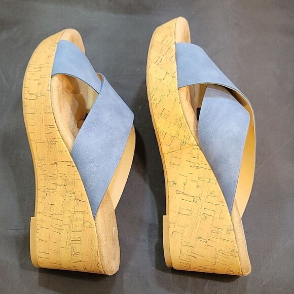 BRAND NEW CL BY LAUNDRY WOMEN"S DREAM DAY SANDAL - Picture 13 of 16